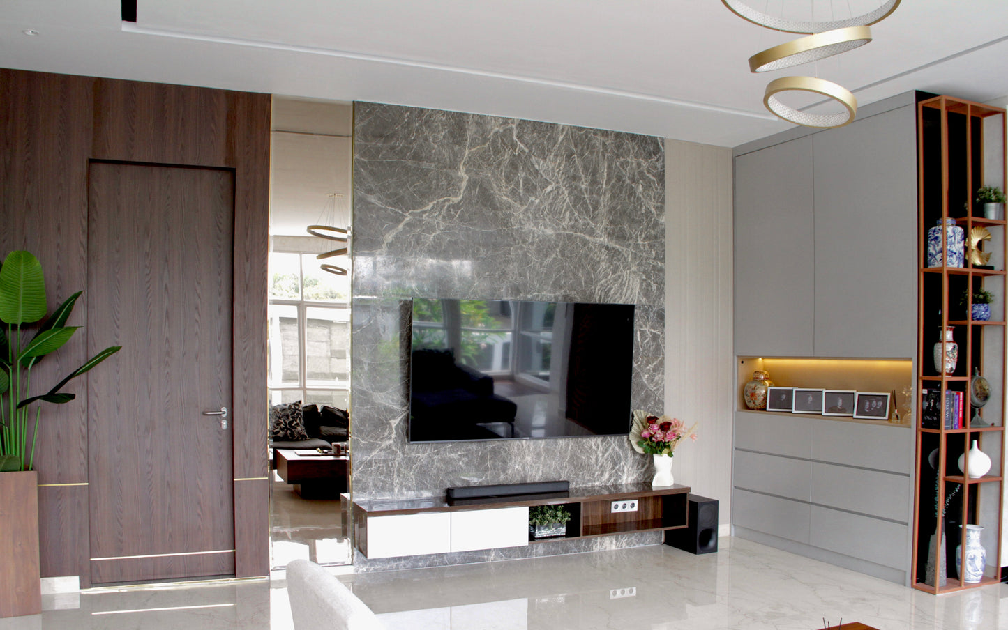 Mrs. F Modern Living Room - P198